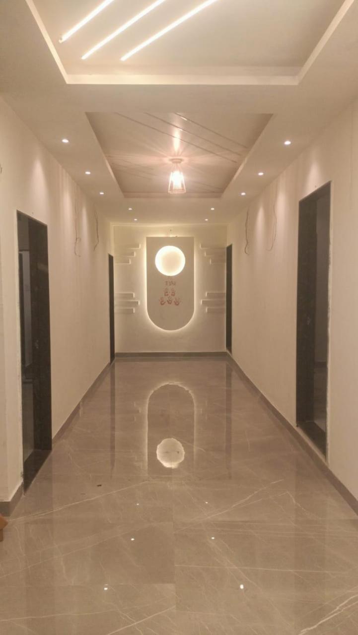 Maharaja Guest House Nashikkar Akalkot المظهر الخارجي الصورة