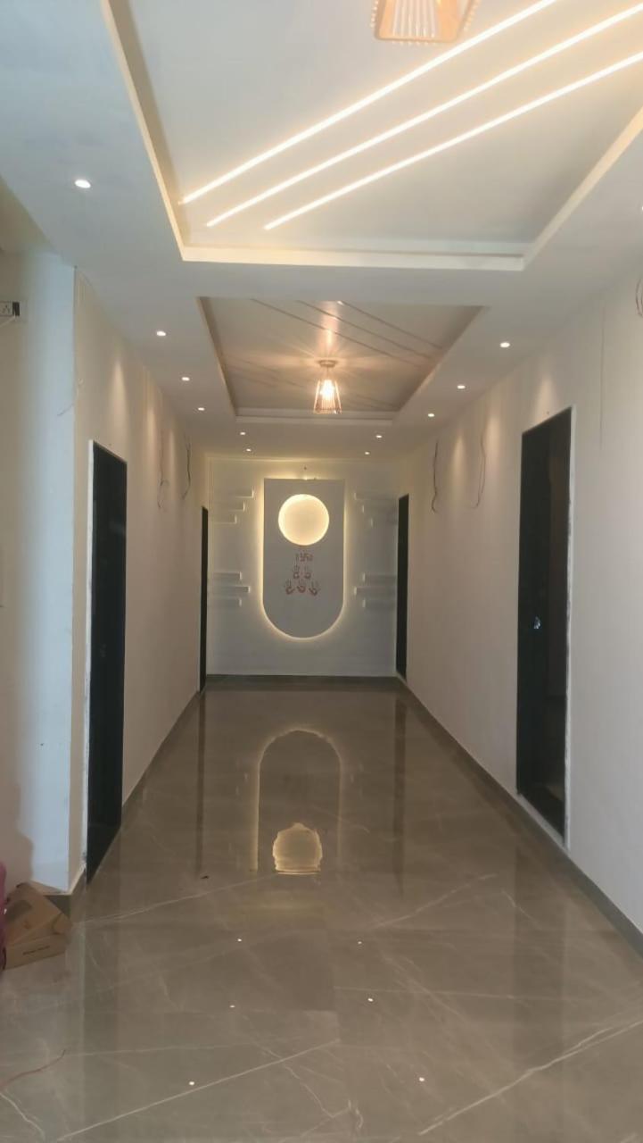 Maharaja Guest House Nashikkar Akalkot المظهر الخارجي الصورة